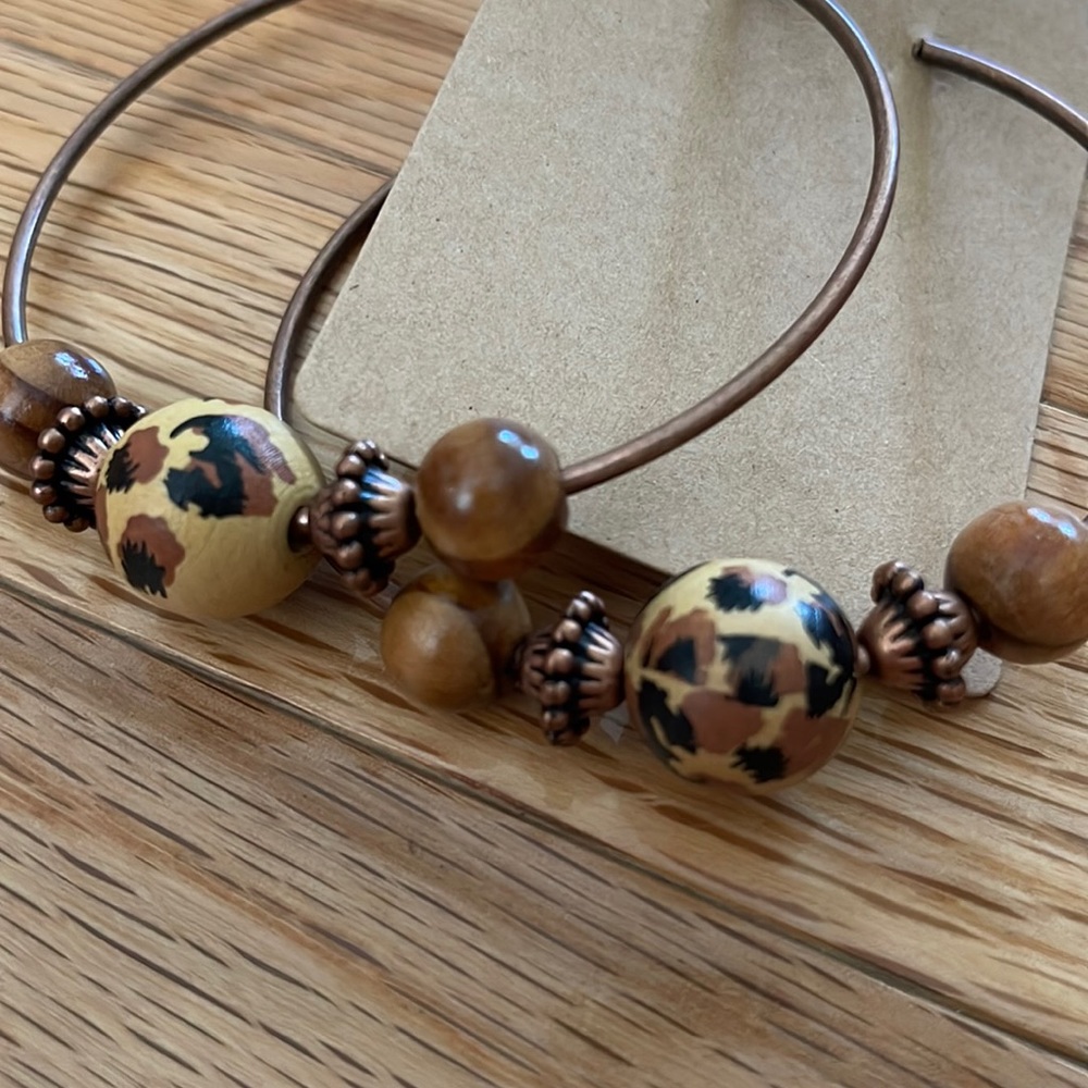 Leopard earrings! - Picture 2 of 2